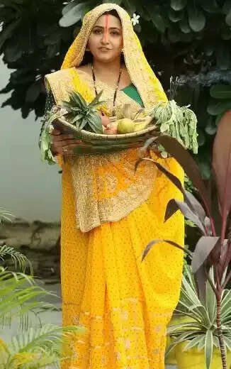 काजल राघवानी ने मैथिली ठाकुर के छठ गीत पर किया दिल छू लेने वाला कमेंट!