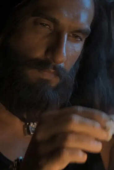 दिल्ली पुलिस ने फिल्म 'धुरंधर' से लिया नशे के खिलाफ संदेश, जानें कैसे!