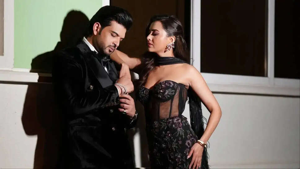 क्या है Karan Kundrra और Tejasswi Prakash के प्यार की कहानी? जानें उनके खास लम्हों के बारे में!