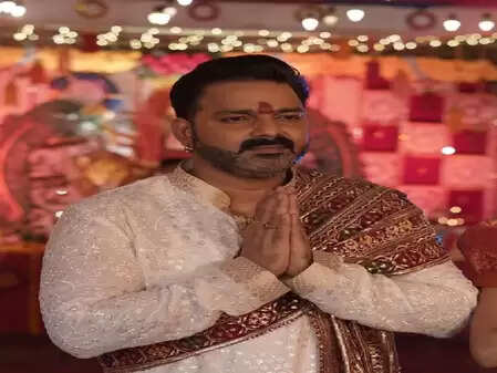 पवन सिंह ने कपिल शर्मा के शो में खोला काले कपड़ों का राज, जानें क्या है उनकी मान्यता!