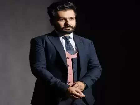 आदित्य धर की फिल्म 'धुरंधर' पर राम गोपाल वर्मा की तारीफ, जानें क्या कहा!