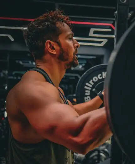 क्या हर्षवर्धन राणे की 'फोर्स 3' के लिए तैयारियां हैं पूरी? जानें उनके फिटनेस और फोटोग्राफी के शौक के बारे में!