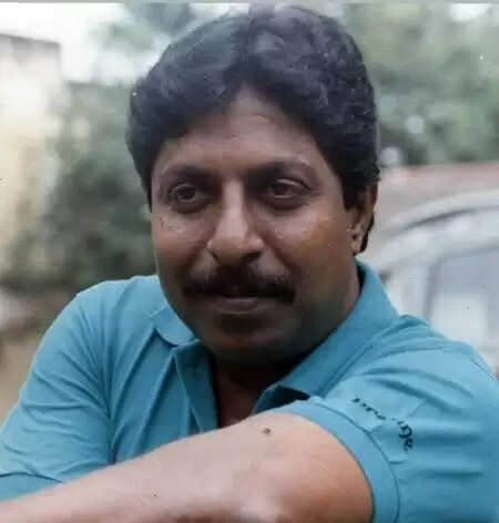 मलयालम सिनेमा के दिग्गज श्रीनिवासन का निधन: दुलकर सलमान ने किया भावुक श्रद्धांजलि