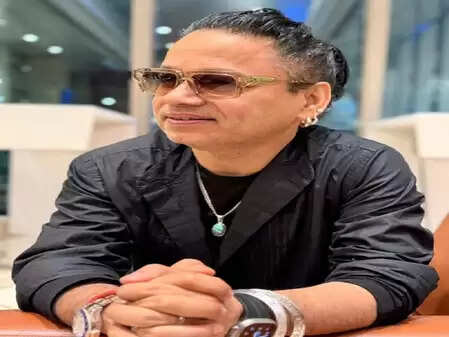 कैलाश खेर का गाना 'आज मेरे पिया घर आवेंगे': एक आध्यात्मिक यात्रा