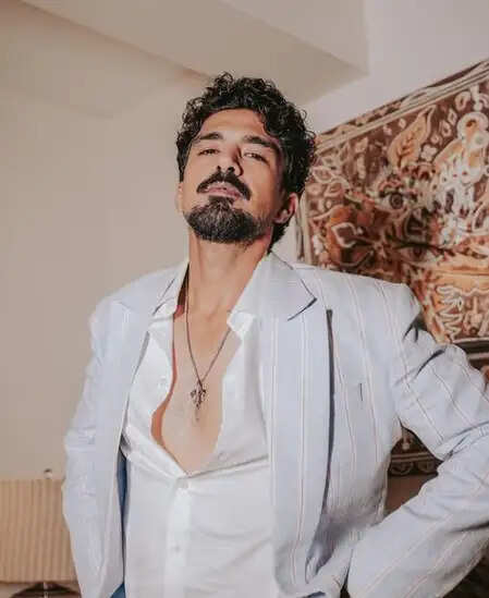 साकिब सलीम: क्रिकेट से बॉलीवुड तक का प्रेरणादायक सफर