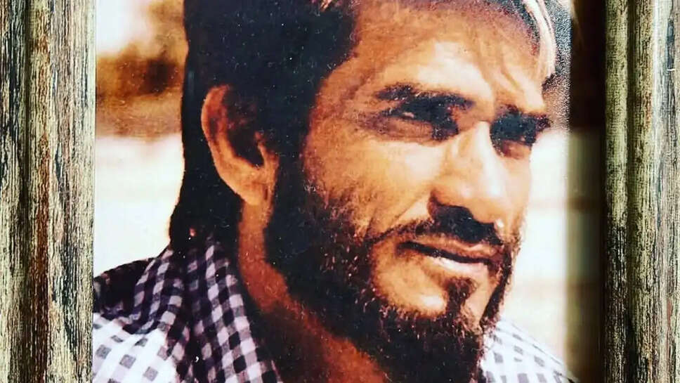 क्या है 'Sholay' के सांभा की कहानी? जानिए नई फिल्म 'Discovering Sambha' के बारे में!