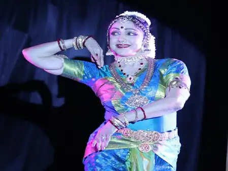 क्या आप जानते हैं हेमा मालिनी का अंतरराष्ट्रीय महिला दिवस पर खास संदेश?