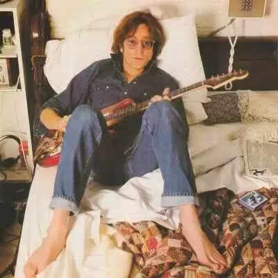 जॉन लेनन: संगीत के साथ-साथ सामाजिक परिवर्तन के प्रतीक