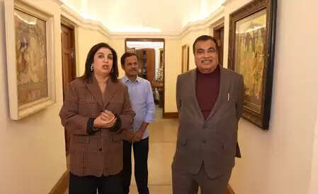 फराह खान और नितिन गडकरी की अनोखी मुलाकात: यूट्यूब चैनल पर दिलचस्प बातें!