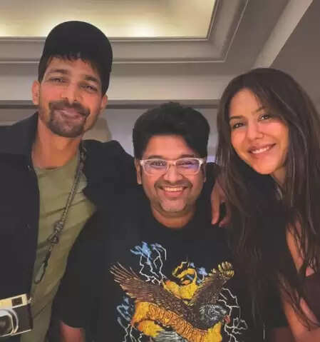 क्या है 2025 में मिलाप जावेरी की खासियत? जानें हर्षवर्धन राणे और सोनम बाजवा के साथ उनकी दोस्ती की कहानी!