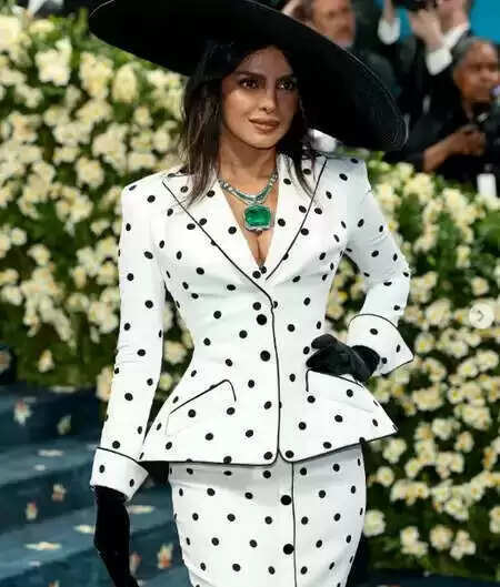 मेट गाला 2025: भारतीय सितारों ने फैशन की दुनिया में मचाई धूम!