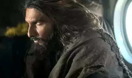 2025 में बॉलीवुड के सितारों ने कैसे किया जादू? जानें इन अदाकारों की शानदार परफॉर्मेंस!