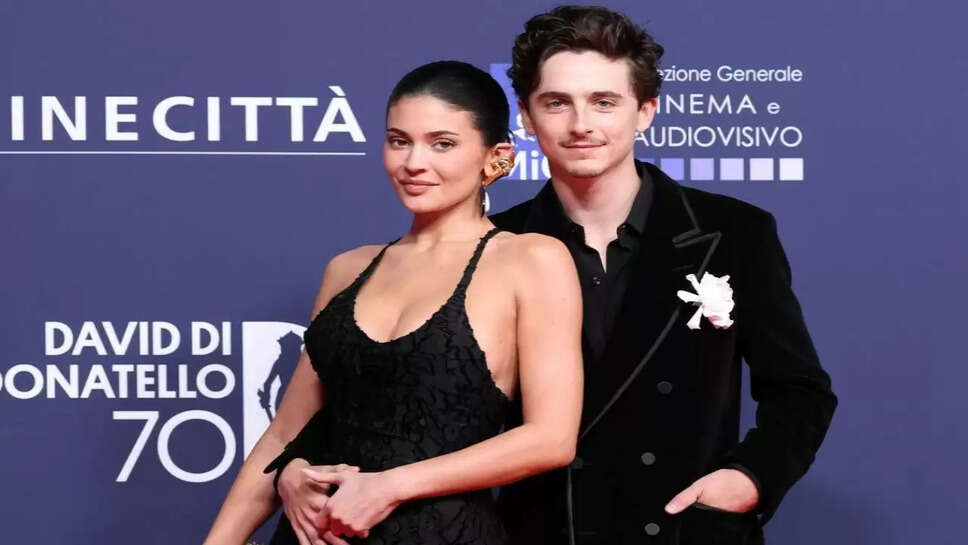Kylie Jenner और Timoth&eacute;e Chalamet का रोमांटिक पल, David Di Donatello Awards में दिखे एक साथ