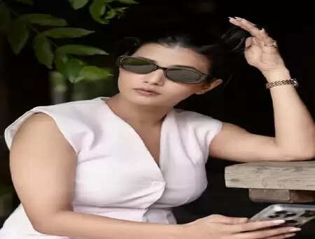 क्या है समृद्धि शुक्ला के अकेलेपन की कहानी? जानें उनके संघर्ष और मानसिक स्वास्थ्य पर विचार