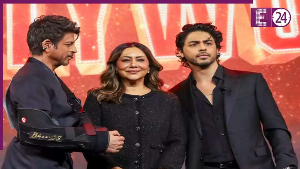 आर्यन खान ने जीता पहला अवॉर्ड, मां गौरी को किया समर्पित