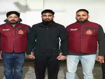 कपिल शर्मा के कैफे पर फायरिंग: दिल्ली पुलिस ने मुख्य आरोपी को किया गिरफ्तार!