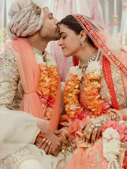 कृति सेनन की बहन नुपूर ने उदयपुर में रचाई शादी, जानें खास बातें!