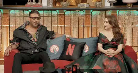 क्या आप जानते हैं माधुरी दीक्षित के पसंदीदा डांसर कौन हैं? जानें 'द कपिल शर्मा शो' में उनके दिलचस्प किस्से!