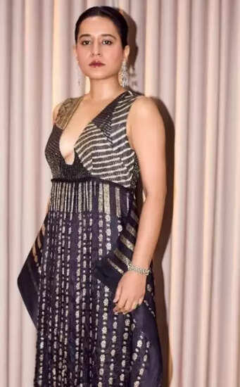 क्या सनी देओल और अक्षय खन्ना की जोड़ी फिर से जादू बिखेरने को तैयार है? जानें 'इक्का' के बारे में!