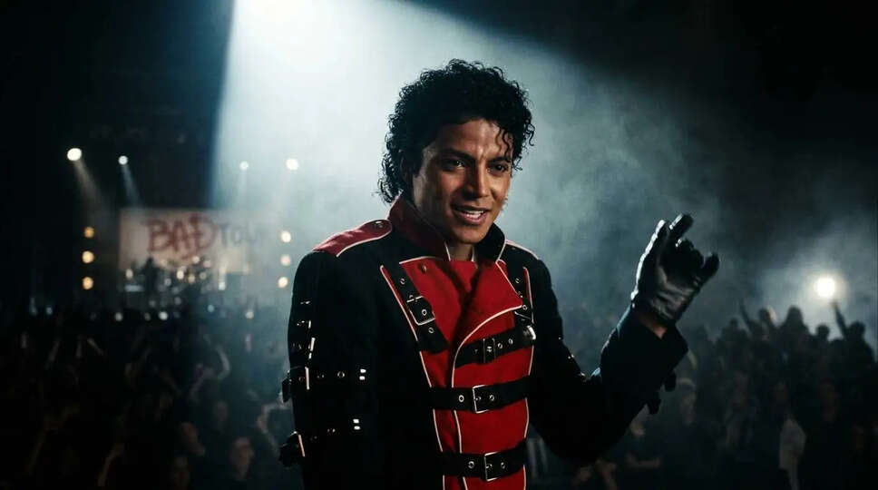 क्या Michael बन सकता है सबसे ज्यादा कमाई करने वाला म्यूजिक बायोपिक? जानें इसके रिकॉर्ड तोड़ प्रदर्शन के बारे में!