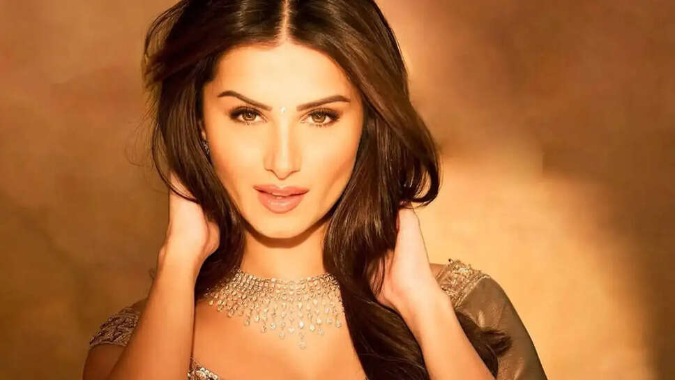 कौन है वो अभिनेत्री जो Cannes 2026 में करेगी डेब्यू? जानें Tara Sutaria की कहानी!