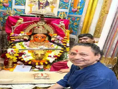 कैलाश खेर ने मां अंबा के दर पर झुका सिर, साझा की भक्ति से भरी तस्वीरें