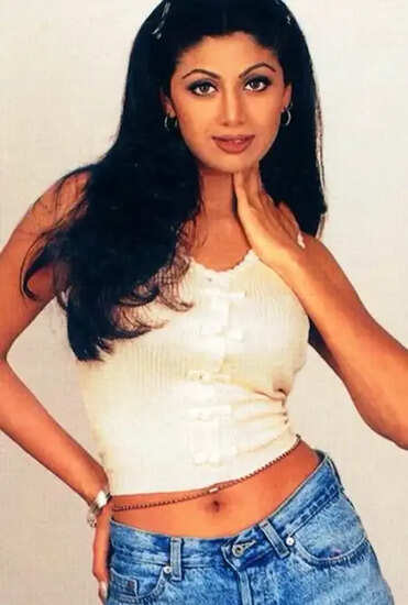 क्या आप जानते हैं 90 के दशक की यादों में खोईं शिल्पा शेट्टी का मजेदार वीडियो?