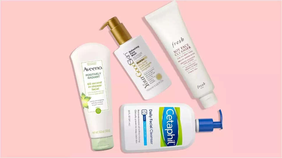 क्या आपके स्किनकेयर रूटीन में फेस वॉश और मॉइस्चराइज़र की कमी है?