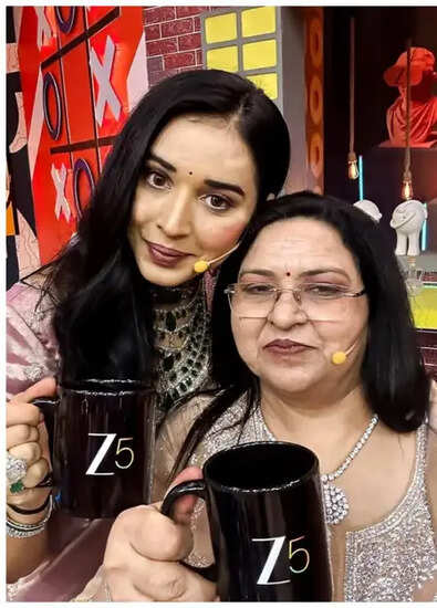 क्या है जी5 का नया रियलिटी शो 'मां है ना'? जानें शिल्पा शेट्टी के साथ इस खास सफर के बारे में!