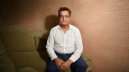 कौन थे मनोहर श्याम जोशी? जानें भारतीय टेलीविजन के जनक की कहानी