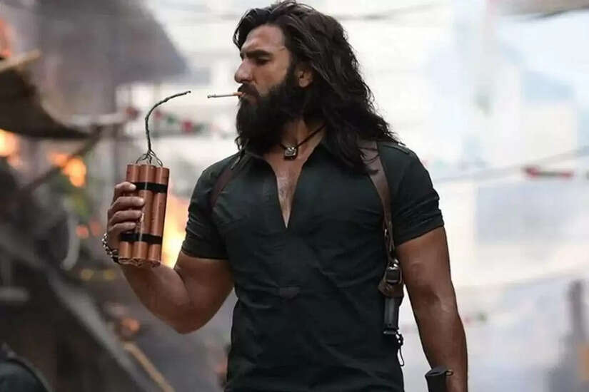 क्या 'धुरंधर 2' बनेगी पहली हिंदी फिल्म जो ₹1,100 करोड़ का आंकड़ा पार करेगी?