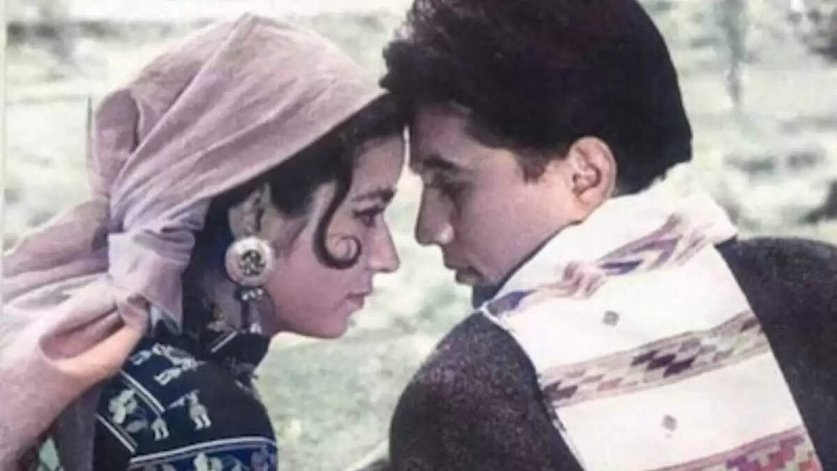 राजेश खन्ना की पहली फिल्म: एक असफलता जिसने दी पहचान