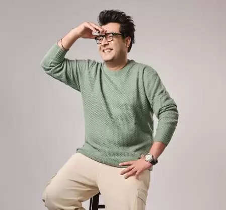 क्या भारतीय सिनेमा में वरुण शर्मा का सफर है प्रेरणादायक? जानें उनके अनुभव!