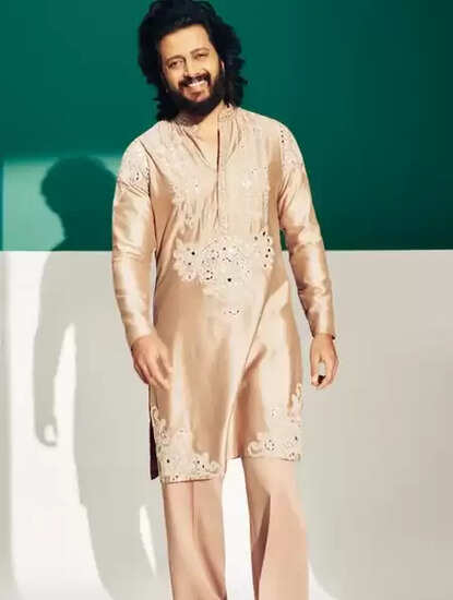 रितेश देशमुख का जन्मदिन: जानें इस अभिनेता की सफलता की कहानी और परिवार का योगदान