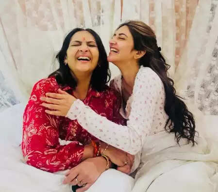 श्रीलीला ने मां के जन्मदिन पर भावुक पोस्ट साझा किया, जानें क्या कहा!