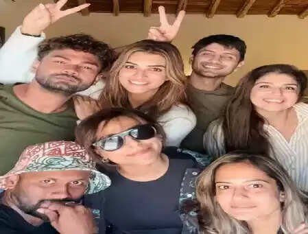 कृति सेनन ने 'कॉकटेल-2' की शूटिंग पूरी की, इटली में बिताए खूबसूरत पल!