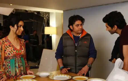 आशिकी 2 के 13 साल: मोहित सूरी ने साझा की यादें और इमोशनल नोट