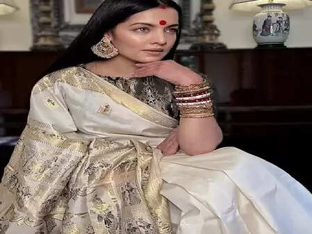 सेलिना जेटली का जन्मदिन: जानें कैसे बनीं मिस इंडिया और फिर फिल्मों की दुनिया में कदम रखा!