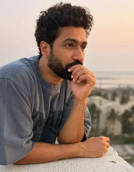 क्या है 'धुरंधर: द रिवेंज' का जादू? विक्की कौशल और प्रियंका चोपड़ा ने की फिल्म की तारीफ!