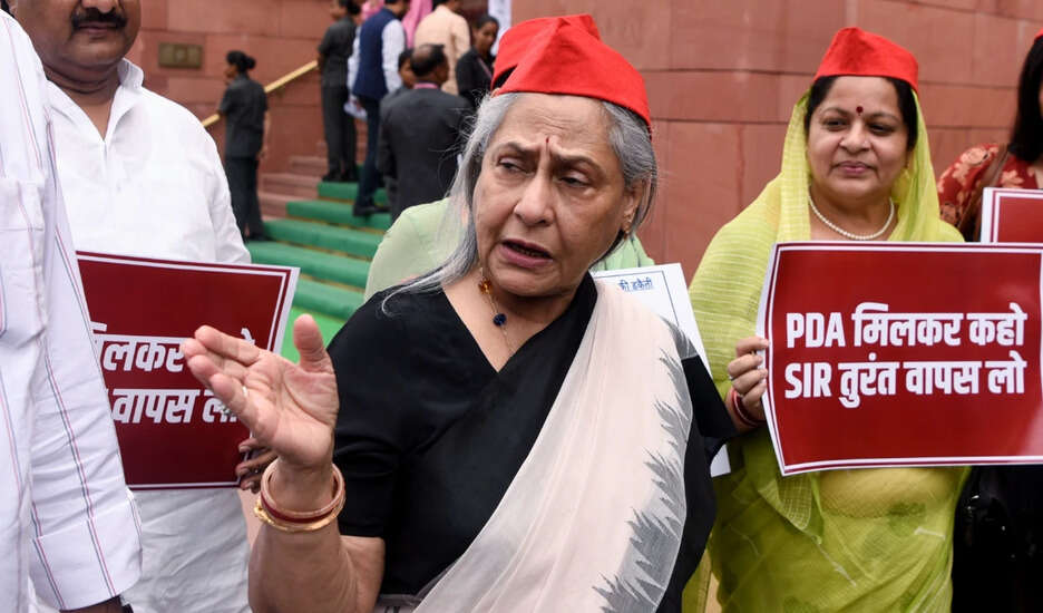 जया बच्चन के पैपराजी पर बयान पर अशोक पंडित की तीखी प्रतिक्रिया