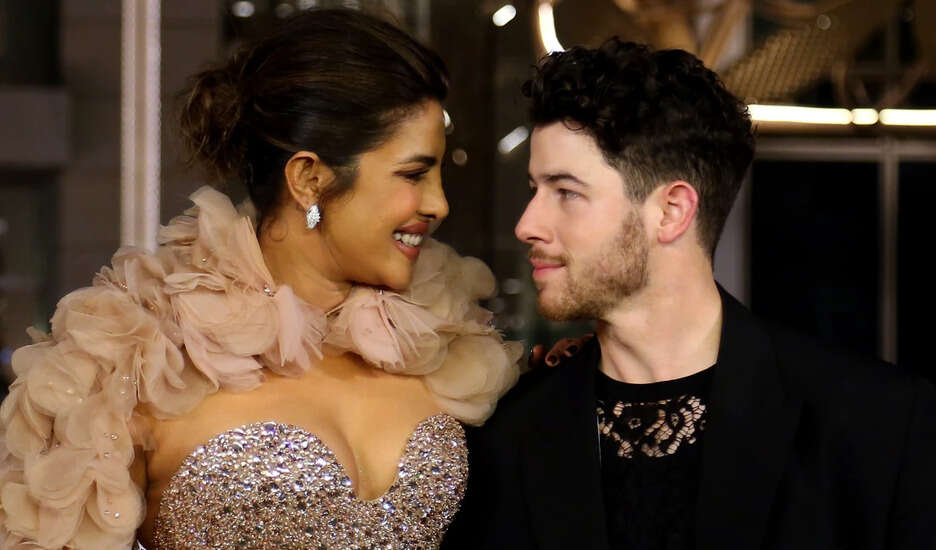 प्रियंका चोपड़ा ने निक जोनास के हाजमोला खाने पर मजेदार प्रतिक्रिया साझा की