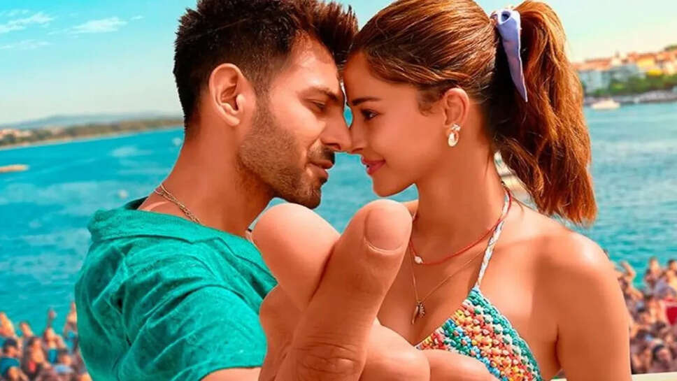 क्रिसमस 2025 पर रिलीज़ होने वाली 'तू मेरी मैं तेरा' की टिकट बिक्री में कमी