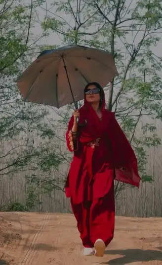 क्या है शहनाज गिल का नया वीडियो जो इंटरनेट पर मचा रहा है हंगामा?