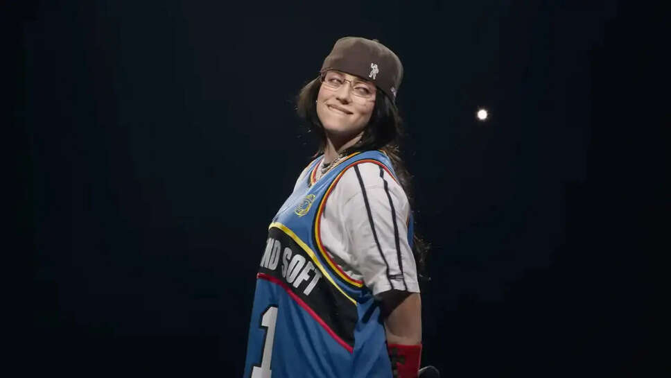 Billie Eilish का नया कॉन्सर्ट फिल्म भारत में 15 मई को, जानें क्या हैं बदलाव!