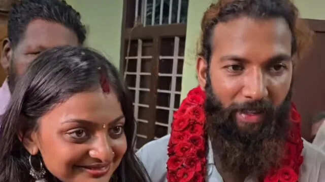 क्या है मोनालिसा की नई शादी के बाद वायरल रील का राज़?