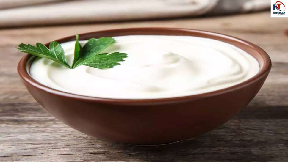 दही के अद्भुत लाभ: जानें कैसे ये आपके स्वास्थ्य को बनाए रखता है!