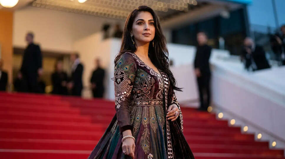 क्यों Cannes में छाईं Anjali Phougat की फैशन कहानी? जानें उनके अनोखे दृष्टिकोण के बारे में!