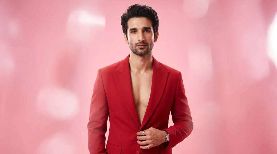 क्या आप जानते हैं Sidhant Gupta के अनोखे फैशन स्टाइल के बारे में?