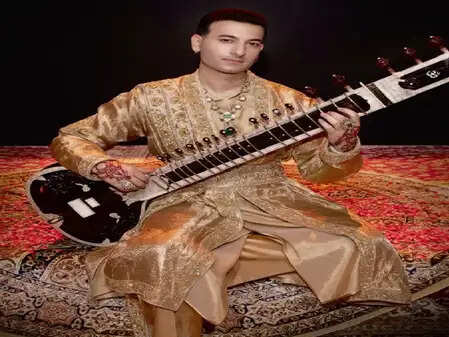 क्या ऋषभ रिखीराम शर्मा सच में हैं पंडित रविशंकर के आखिरी शिष्य? अनुष्का शंकर ने किया खंडन!