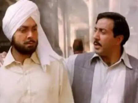 चंद्रशेखर आजाद के बलिदान दिवस पर बॉलीवुड की यादगार फिल्में